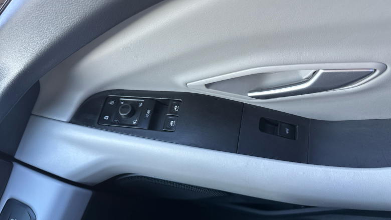 Ford Explorer 210kW Premium 77kWh 5dr Auto Electric Estate